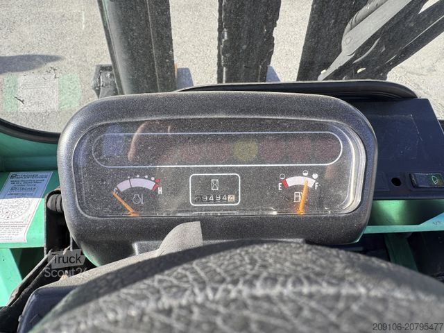 Priekinis krautuvas MITSUBISHI FD 35 Triplex Freihub Mast