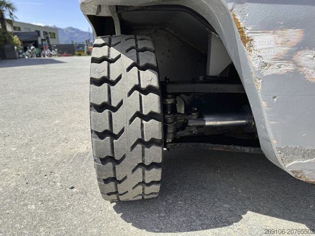 Priekinis krautuvas NISSAN 1Q2L25Q *Triplex+Kool Reachforcks*2960 h Top