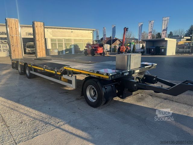 Нископроходен ремарке GOLDHOFER TU-L3(245) Gummibelag Stielmulde Luftfederung