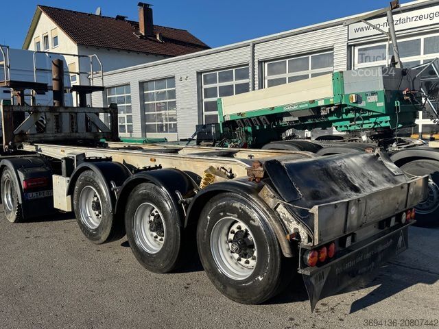 Полуремарке самосвал MENCI SL20B 20 Fuß Containerkipper