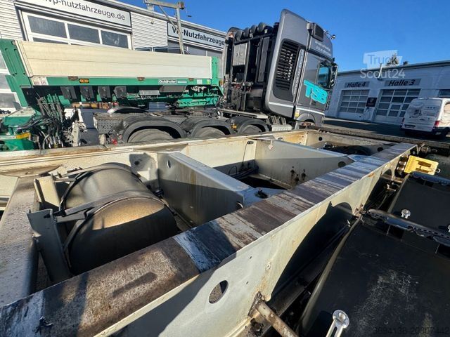 Полуремарке самосвал MENCI SL20B 20 Fuß Containerkipper