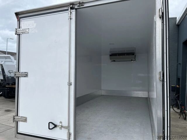 Transport refrigerat/congelat Mercedes-Benz Atego 1725 4x4 Refrigerator Truck