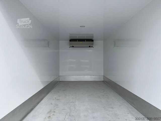 Transport refrigerat/congelat Mercedes-Benz Atego 1725 4x4 Refrigerator Truck