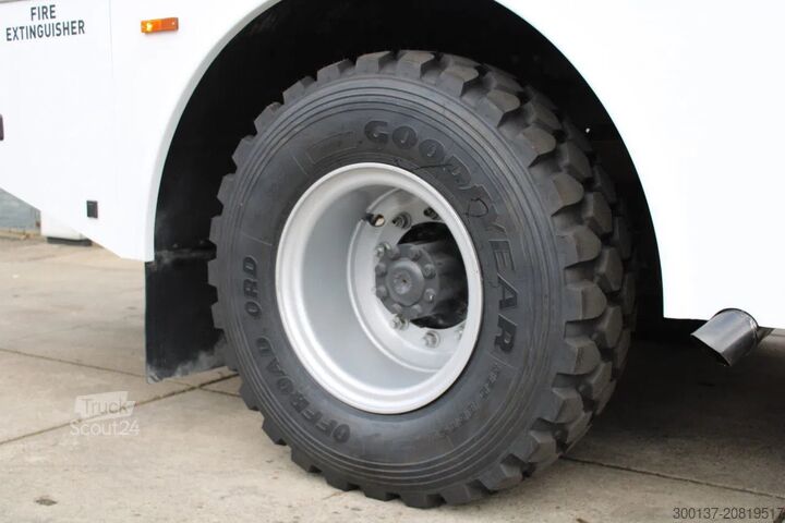 Autocar de turism Mercedes-Benz Atego 1725 4x4 Passenger Bus