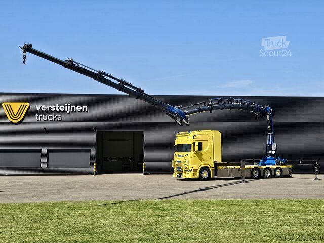 Vrachtwagen met kraan Scania S580 V8 / 8x4 / FASSI 115 t/m CRANE / RETARDER