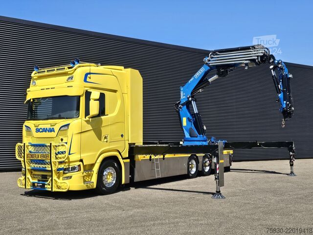 Vrachtwagen met kraan Scania S580 V8 / 8x4 / FASSI 115 t/m CRANE / RETARDER