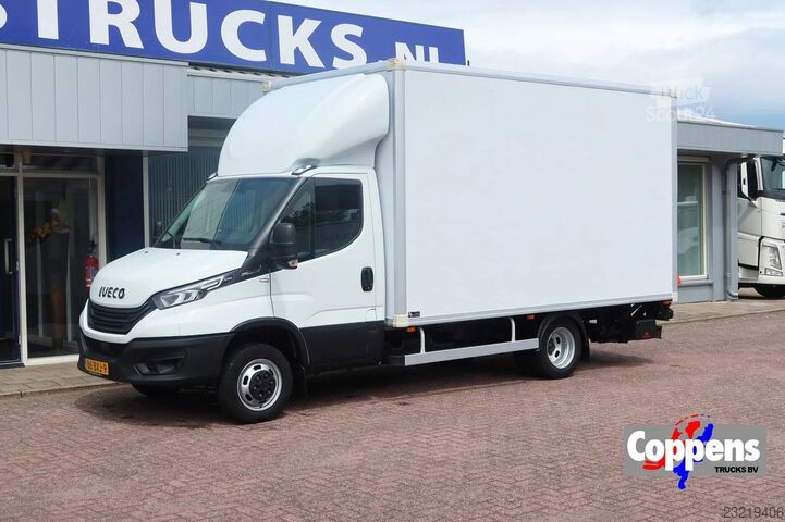 Iveco 50C18 C1 řidičský průkaz. Nosnost 2184 kg. Hi-Matic převodovka + hydraulické čelo 1 000 kg. Iveco 50C18 C1 Rijbewijs. Laadvermogen 2184 KG. Hi-Ma...