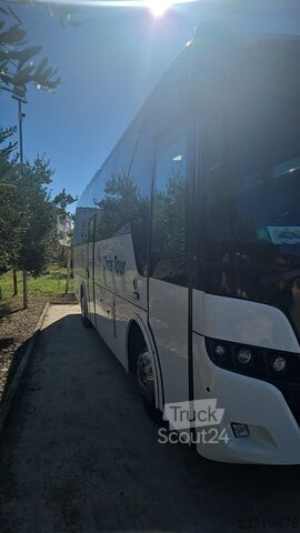 Autobus granturismo Iveco NEXT