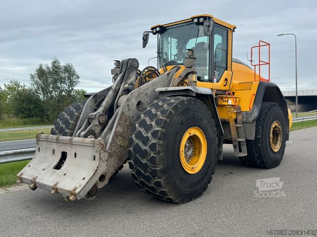 φορτωτής Volvo L220H