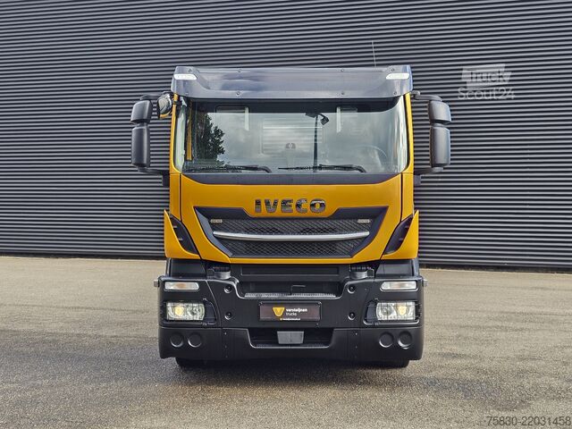 фургон-автовоз Iveco AD320S42 8x2 / RETARDER / WINCH / AUTO-TRANSPORTER
