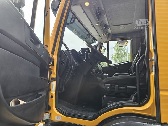 Furgão transportador de automóveis Iveco AD320S42 8x2 / RETARDER / WINCH / AUTO-TRANSPORTER