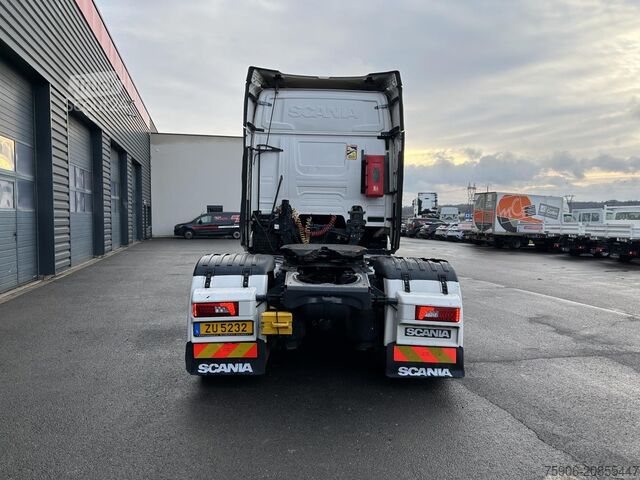 Standard tractor unit Scania R