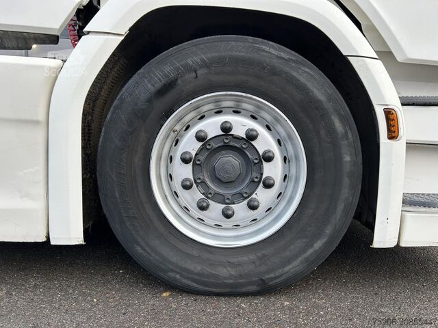 Standard tractor unit Scania R