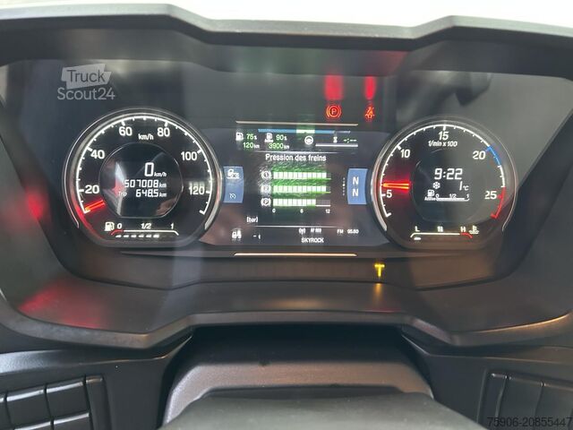 Standard tractor unit Scania R