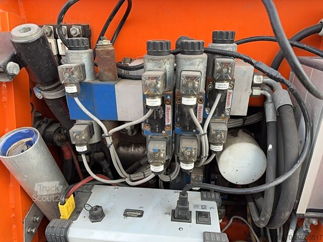 ножична подемна маса Holland-Lift N165-12EL Combistar (16.5 m)