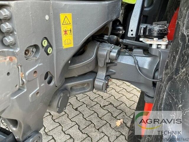 Tractor Claas AXION 920 CMATIC