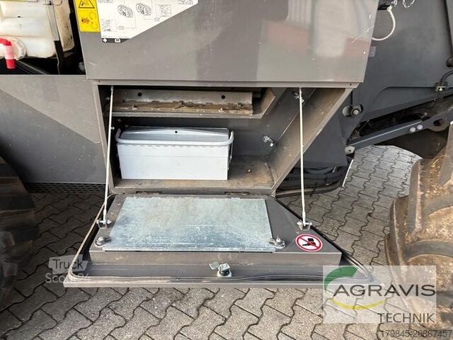 Combine harvester Claas TRION 660 TERRA TRAC Allrad