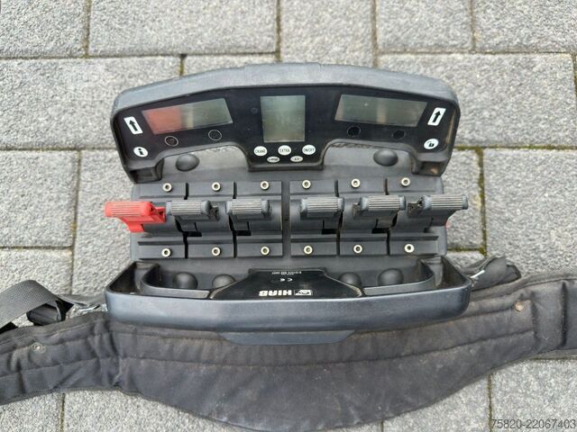 Vrachtwagen met kraan Mercedes-Benz Arocs 3251 8X4 TRIDEM + HIAB X-HIPRO 302 E-6 KR...