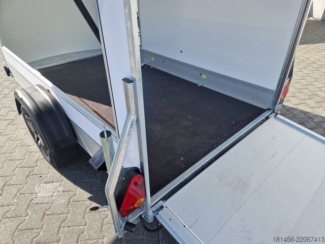 Gesloten opbouw Cheval Liberté Roadster 300 mit Seitentür Seitenklappe Alufelgen Multi Koffer Sport Freizeit Event Werkstatt