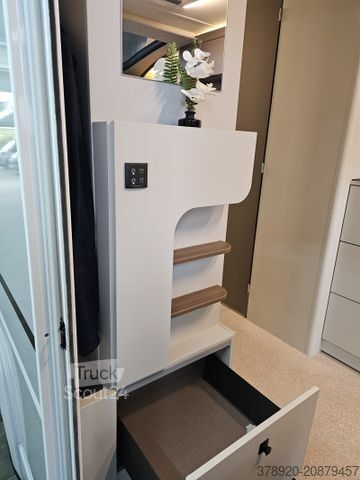 Półzintegrowany kamper LMC Cruiser T750 EF sofort Verfügbar, 3.+4 Sitzplatz