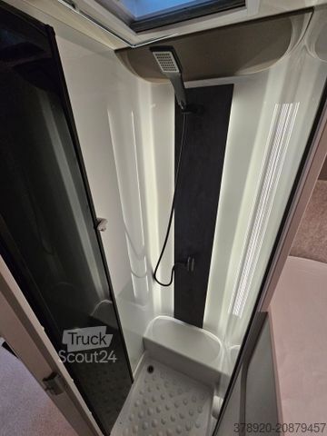 Półzintegrowany kamper LMC Cruiser T750 EF sofort Verfügbar, 3.+4 Sitzplatz