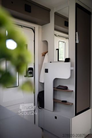 Półzintegrowany kamper LMC Cruiser T750 EF sofort Verfügbar, 3.+4 Sitzplatz