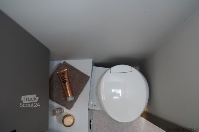 Półzintegrowany kamper LMC Cruiser T750 EF sofort Verfügbar, 3.+4 Sitzplatz