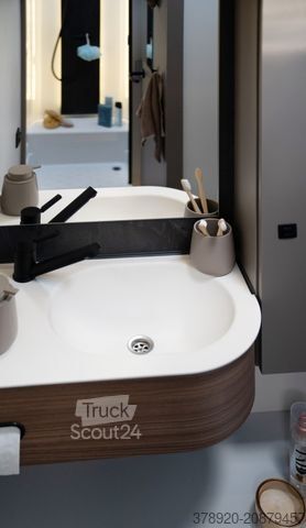 Półzintegrowany kamper LMC Cruiser T750 EF sofort Verfügbar, 3.+4 Sitzplatz