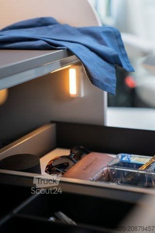 Półzintegrowany kamper LMC Cruiser T750 EF sofort Verfügbar, 3.+4 Sitzplatz