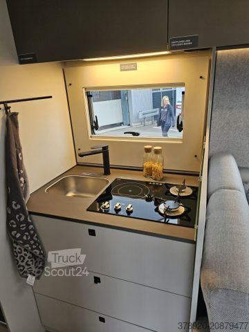 Półzintegrowany kamper LMC Cruiser T750 EL sofort Verfügbar, 3e+4e Sitzpl.