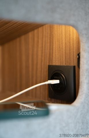 Półzintegrowany kamper LMC Cruiser T750 EL sofort Verfügbar, 3e+4e Sitzpl.