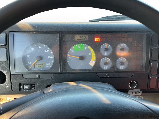 Transporter mit Koffer Mercedes-Benz Vario 616 D Koffer Werkstattkoffer AHK Facelift