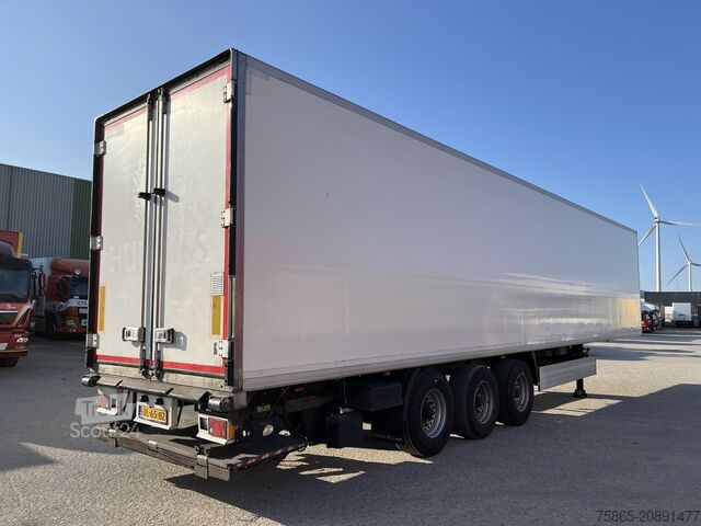 Transport réfrigéré/congélé Krone Cool Liner / Carrier Vector 1850 mt / Frigo Box...