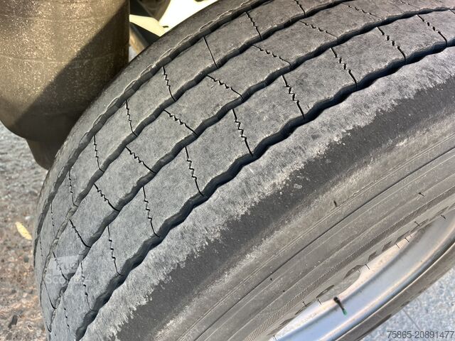 Transport réfrigéré/congélé Krone Cool Liner / Carrier Vector 1850 mt / Frigo Box...