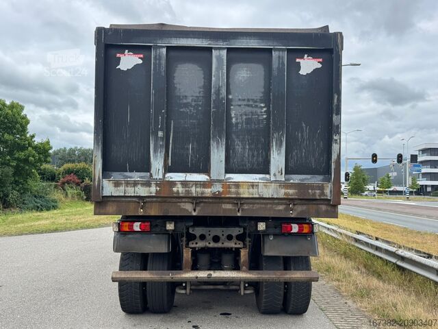 Benne Mercedes-Benz Arocs 4848 8x8