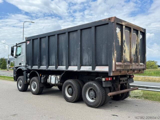 Benne Mercedes-Benz Arocs 4848 8x8 tipper