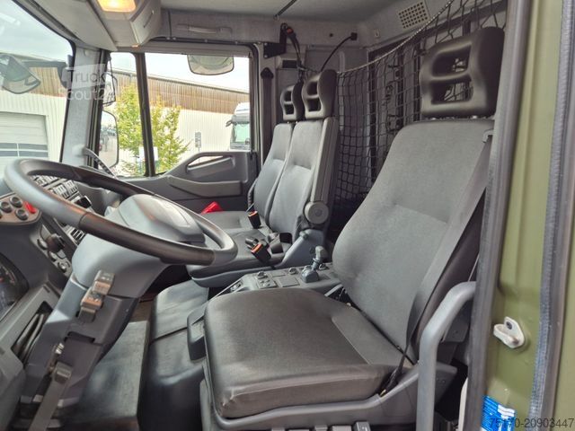 Ciężarówka z płaską platformą IVECO Eurocargo ML100E22WM-BW 4x4 Pritsche L-Haus Bett
