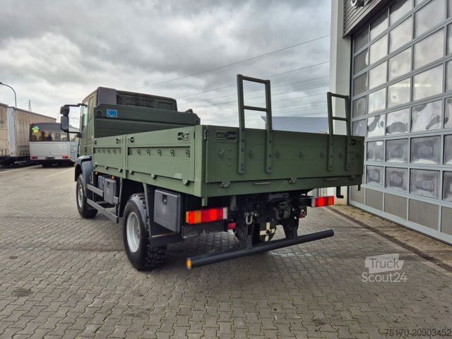 Ciężarówka z płaską platformą IVECO Eurocargo ML100E22WM-BW 4x4 Pritsche L-Haus Bett