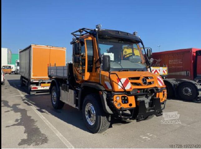 Andere Mercedes-Benz Unimog U 535