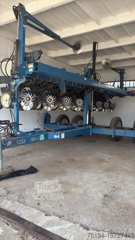 Precisionssåmaskin Kinze 2500 8 Reihen