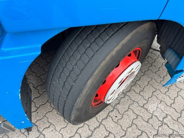 Platós teherautó MAN TGS 26.360/6x2, Atlas 170.2, Lenka.