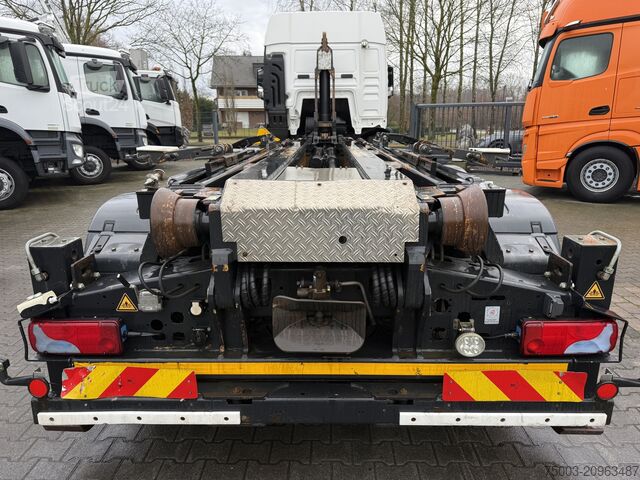 Tipvogn MAN TGS 35.420 8X2-6 Haken/ Silo M-TEC HLS 20