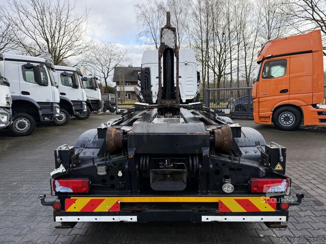 Tipvogn MAN TGS 35.420 8X2-6 Haken/ Silo M-TEC HLS 20