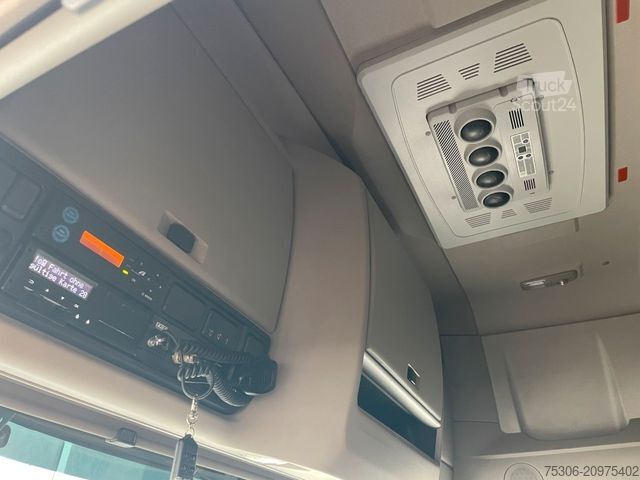 Standarta vilcējs DAF FT XF 480 SSC