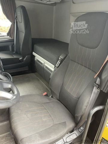 Standarta vilcējs DAF FT XF 480 SSC