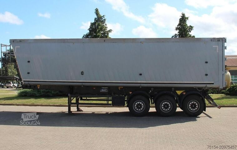 Polpriklopnik Schmitz Cargobull SKI 24 SL 10.5 Auflieger