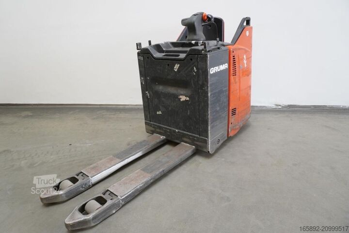 Elektrische meelooppallettruck met sta-platform Linde T 20 SP 131