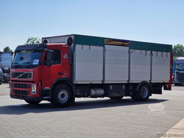Transport de bétail Volvo FM 300 4x2 - Livestock 1 deck - Ventilation - E...