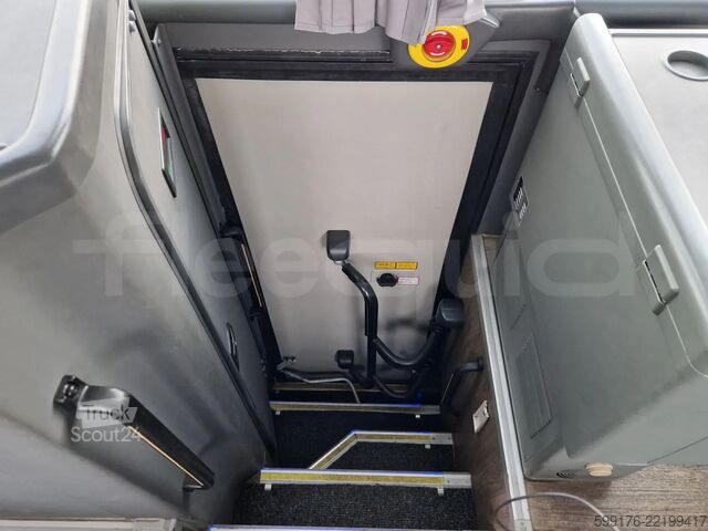Autobus granturismo SCANIA Touring HD