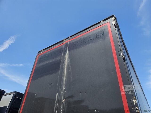 Завеса отстрани PACTON T3 001 /3 axle curtainsider /saf disc/ apk tuv/...